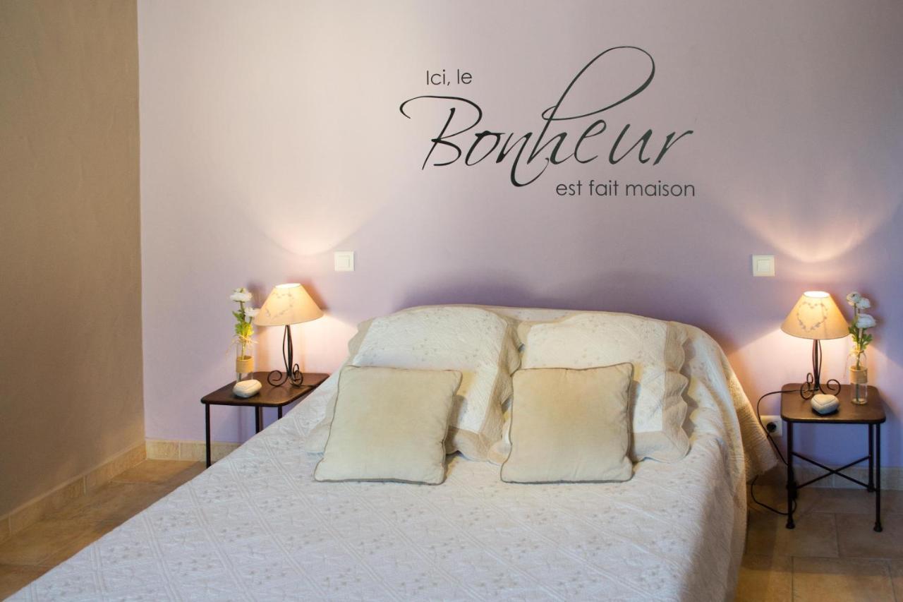 Le Bouquet De L Aromate Bed and Breakfast Joucas Eksteriør billede